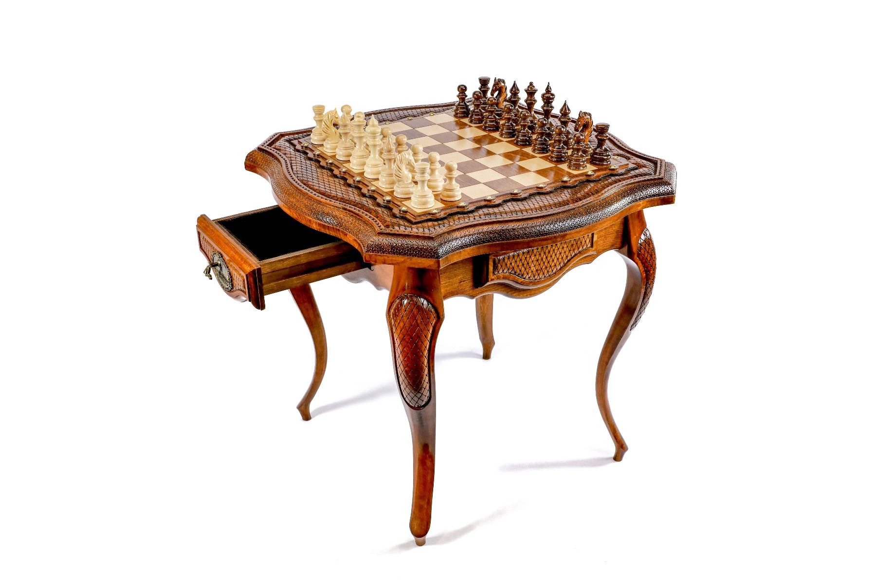 Маса за шах със защитени от авторски права контури Луксозна дъска за шах Дървена Маса за шах със защитени от авторски права контури Луксозна дъска за шах Дървена